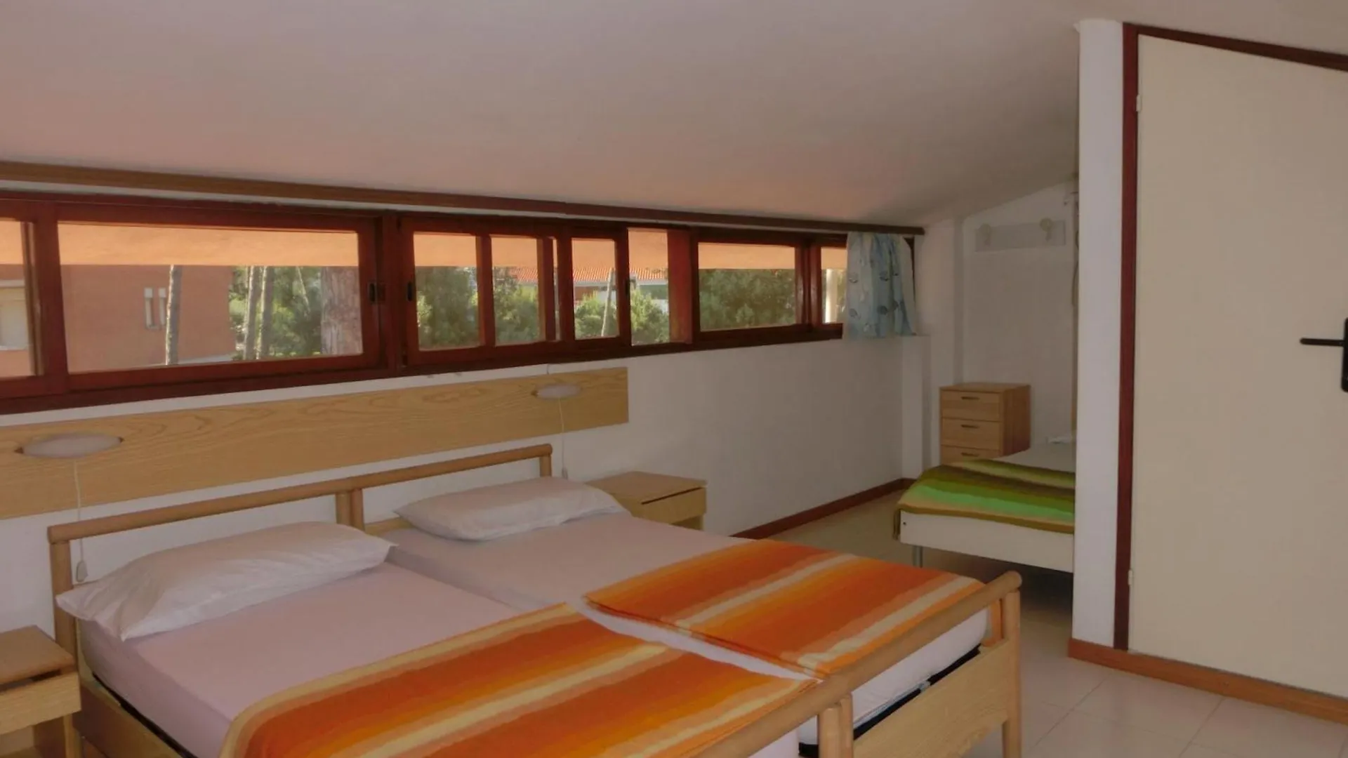 Wonderful Villa With Private Garden Bibione Pineda Ιταλία